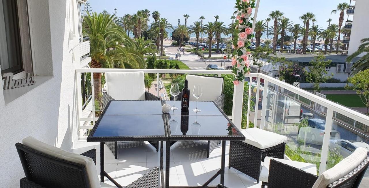 Encantadora Vivienda En El Paseo Maritimo De Salou Luaran gambar