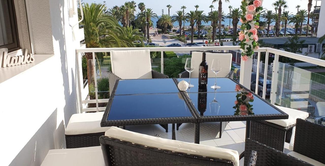 Encantadora Vivienda En El Paseo Maritimo De Salou Luaran gambar