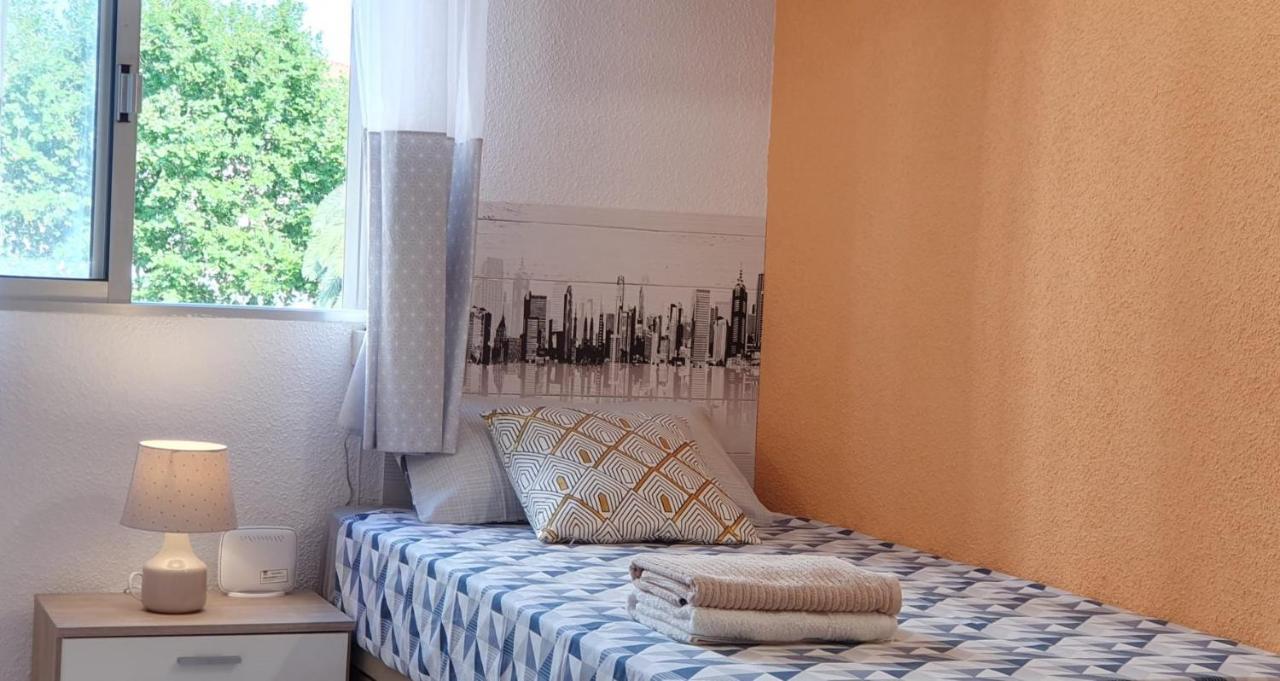 Encantadora Vivienda En El Paseo Maritimo De Salou Luaran gambar
