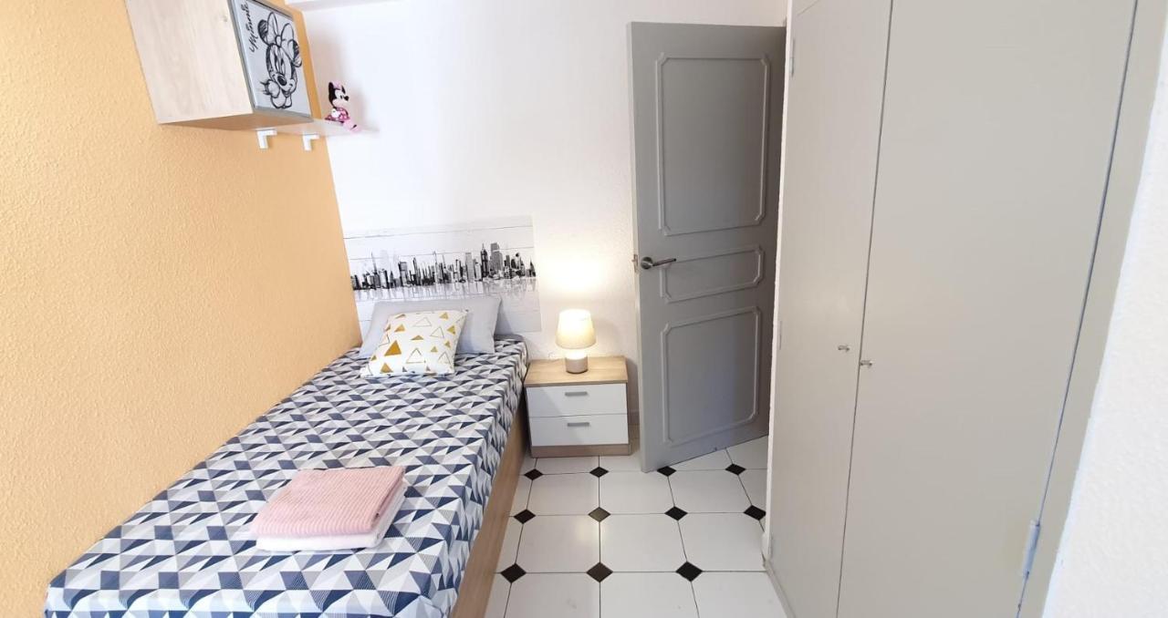 Encantadora Vivienda En El Paseo Maritimo De Salou Luaran gambar