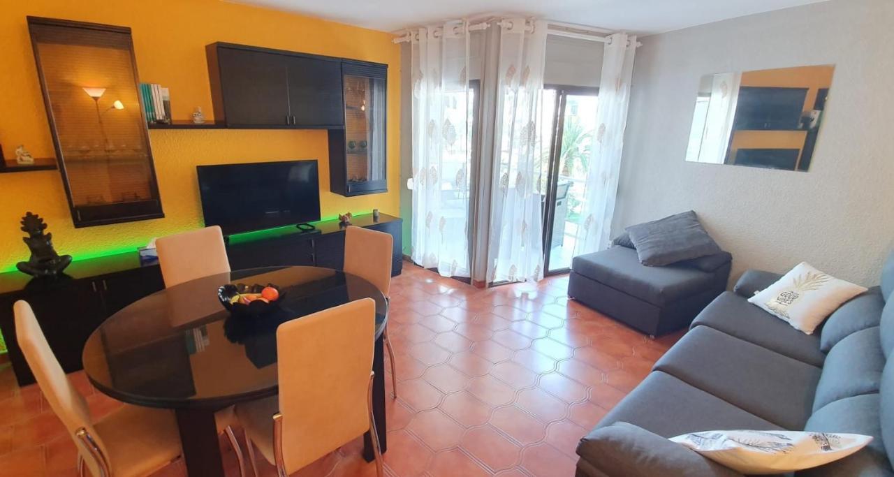 Encantadora Vivienda En El Paseo Maritimo De Salou Luaran gambar