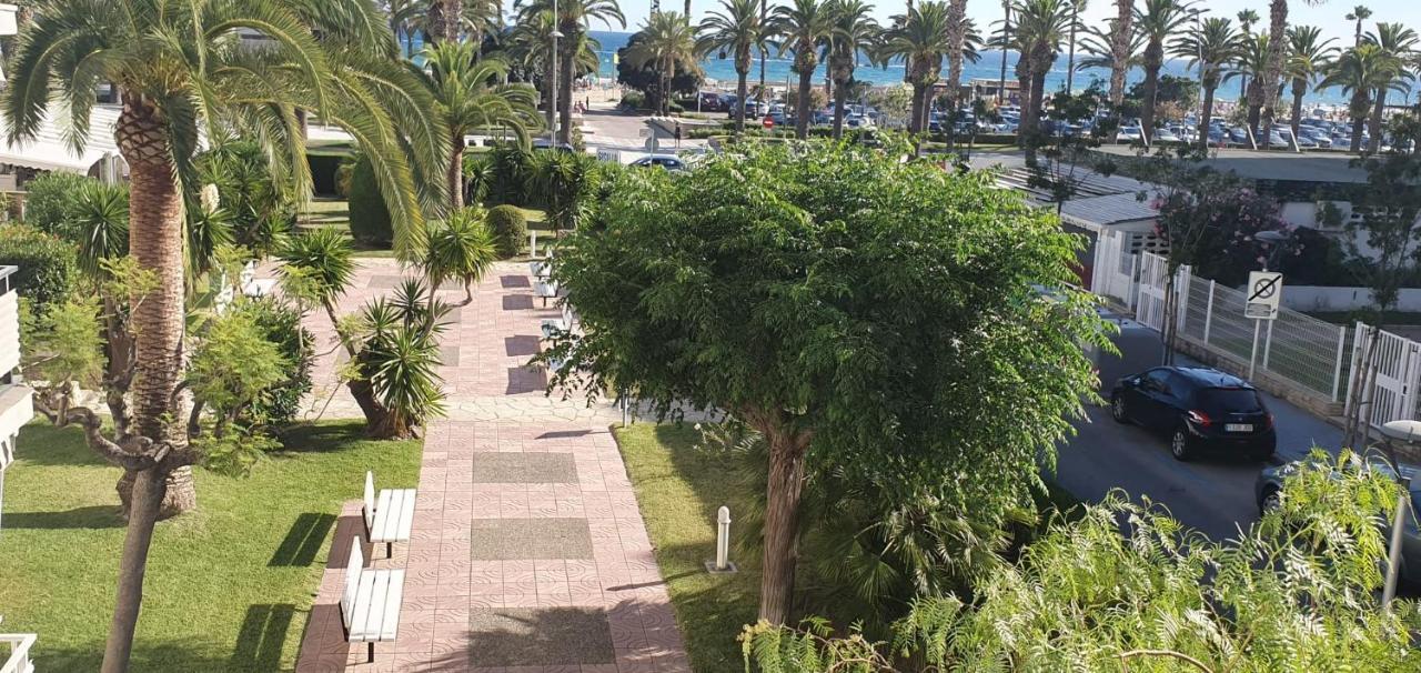 Encantadora Vivienda En El Paseo Maritimo De Salou Luaran gambar